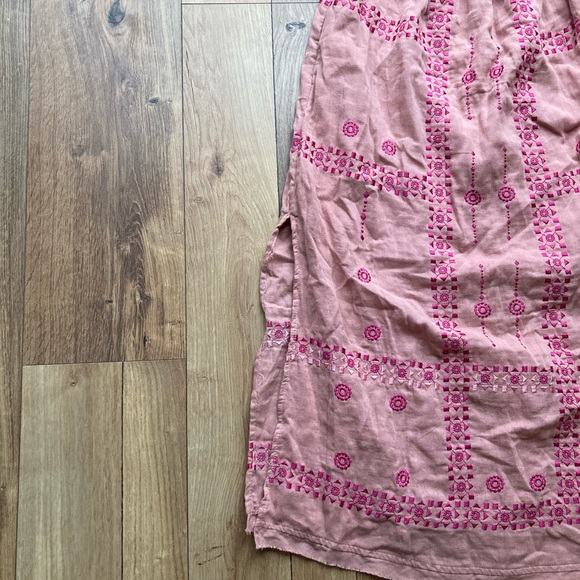 Boho Embroidered midi dress - Picture 2 of 5